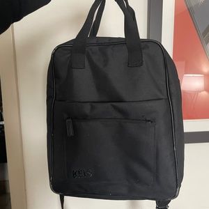 BEIS The Expandable Backpack in Black